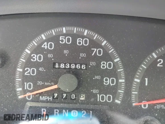 ✅ 1997 Ford F-150 • VIN: 1FTDX1727VND41626 • Lot: 42958385. Wystawiony na IAAI z przebiegiem 183 966 mil. Bezpłatny archiwum sprzedaży aukcyjnych z USA i szczegółowy raport historii pojazdu na DreamBid. Zdjęcie 7.