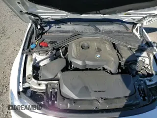 ✅ 2017 BMW 3 Series 330i • VIN: WBA8B9G55HNU48622 • Lot: 89529815. Wystawiony na Copart z przebiegiem 63 142 mil. Bezpłatny archiwum sprzedaży aukcyjnych z USA i szczegółowy raport historii pojazdu na DreamBid. Zdjęcie 13.