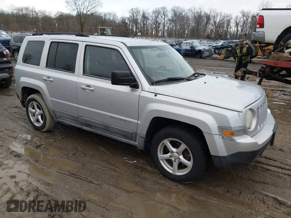 ✅ 2011 Jeep Patriot Sport • VIN: 1J4NT1GB6BD118652 • Lot: 44411513. Wystawiony na IAAI z przebiegiem 105 489 mil. Bezpłatny archiwum sprzedaży aukcyjnych z USA i szczegółowy raport historii pojazdu na DreamBid. Zdjęcie 1.