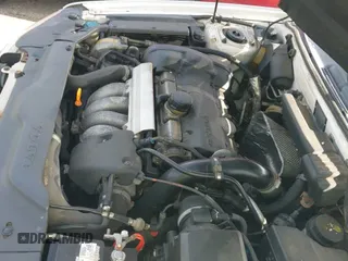 ✅ 2000 Volvo V40 • VIN: YV1VW255XYF461097 • Lot: 42660781. Wystawiony na IAAI z przebiegiem 96 463 mil. Bezpłatny archiwum sprzedaży aukcyjnych z USA i szczegółowy raport historii pojazdu na DreamBid. Zdjęcie 12.