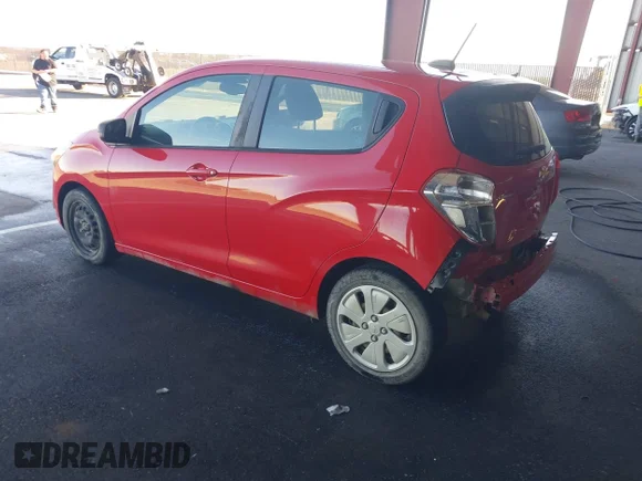 ✅ 2018 Chevrolet Spark LS • VIN: KL8CA6SA9JC483175 • Lot: 43369723. Wystawiony na IAAI z przebiegiem 52 801 mil. Bezpłatny archiwum sprzedaży aukcyjnych z USA i szczegółowy raport historii pojazdu na DreamBid. Zdjęcie 3.