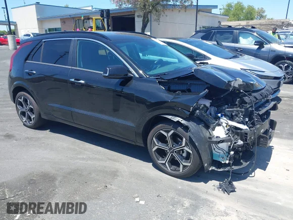 ✅ 2025 Kia Niro SX Touring • VIN: KNDCR3LF9S5287557 • Lot: 45056569. Wystawiony na IAAI z przebiegiem 3 286 mil. Bezpłatny archiwum sprzedaży aukcyjnych z USA i szczegółowy raport historii pojazdu na DreamBid. Zdjęcie 1.