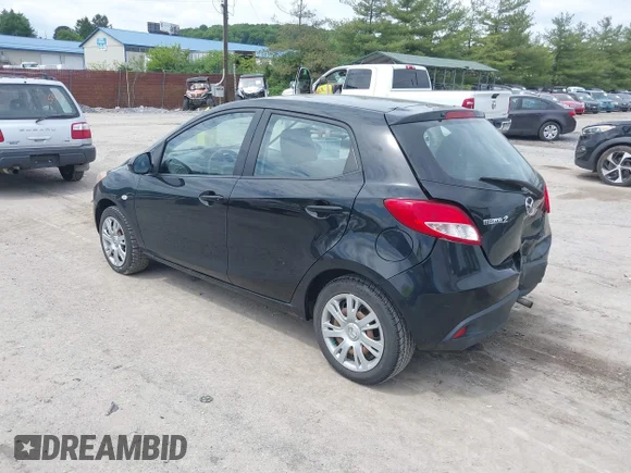 ✅ 2013 Mazda 2 Sport • VIN: JM1DE1KZ4D0164135 • Лот: 42388594. Опубліковано раніше на IAAI з пробігом 57 301 миль. Безкоштовний доступ до архіву аукціонних продажів зі США та докладний звіт про історію автомобіля на DreamBid. Зображення 3.