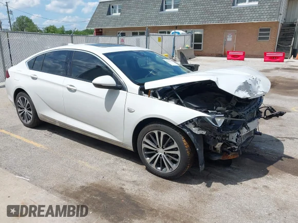 ✅ 2018 Buick Regal Essence • VIN: W04GP6SX4J1084059 • Lot: 42559837. Wystawiony na IAAI z przebiegiem 120 484 mil. Bezpłatny archiwum sprzedaży aukcyjnych z USA i szczegółowy raport historii pojazdu na DreamBid. Zdjęcie 1.