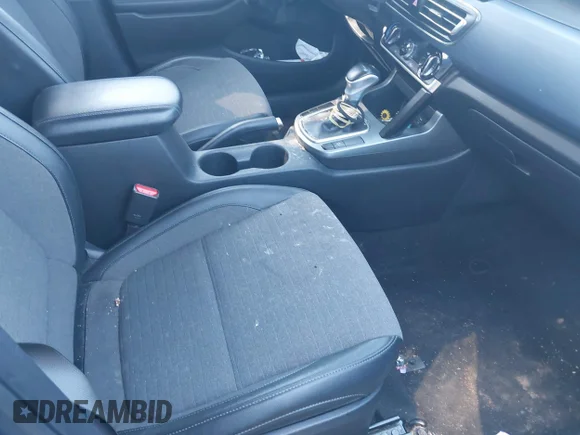 ✅ 2021 Kia Seltos S • VIN: KNDEU2AA3M7084938 • Lot: 41821073. Wystawiony na IAAI z przebiegiem 66 232 mil. Bezpłatny archiwum sprzedaży aukcyjnych z USA i szczegółowy raport historii pojazdu na DreamBid. Zdjęcie 5.