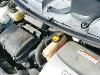 ✅ 2007 Toyota Prius • VIN: JTDKB20UX77560627 • Lot: 43653959. Wystawiony na IAAI z przebiegiem 166 753 mil. Bezpłatny archiwum sprzedaży aukcyjnych z USA i szczegółowy raport historii pojazdu na DreamBid. Zdjęcie 21.