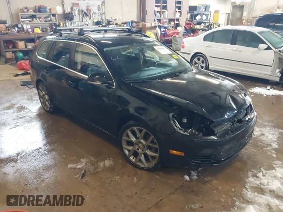 ✅ 2011 Volkswagen Jetta TDI • VIN: 3VWML7AJ2BM614098 • Lot: 43915752. Wystawiony na IAAI z przebiegiem 202 462 mil. Bezpłatny archiwum sprzedaży aukcyjnych z USA i szczegółowy raport historii pojazdu na DreamBid. Zdjęcie 1.