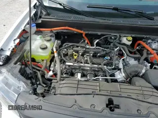 ✅ 2025 Ford Maverick XL • VIN: 3FTTW8A35SRA61477 • Lot: 63443405. Listed on Copart with 2,413 mi. Free auction sales archive from the USA and detailed vehicle history report at DreamBid. Image 13.