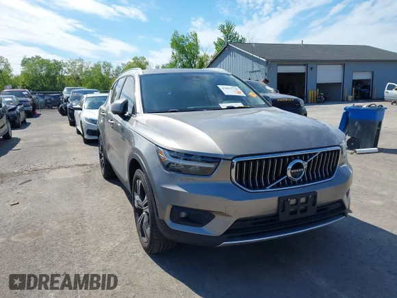 ✅ 2021 Volvo XC40 Inscription • VIN: YV4162UL7M2561645 • Lot: 45052738. Listed on IAAI with 30,604 mi. Free auction sales archive from the USA and detailed vehicle history report at DreamBid. Image 1.