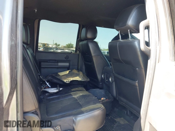 ✅ 2012 Ford F-250 XL • VIN: 1FT7W2BT8CED15040 • Lot: 42233325. Wystawiony na IAAI z przebiegiem Nie podano. Bezpłatny archiwum sprzedaży aukcyjnych z USA i szczegółowy raport historii pojazdu na DreamBid. Zdjęcie 8.