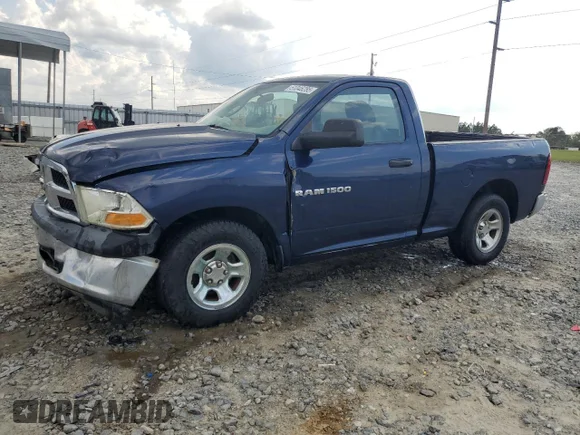 ✅ 2011 Ram 1500 ST • VIN: 3D7JB1EK0BG612587 • Лот: 51046285. Опубліковано раніше на Copart з пробігом 266 669 миль. Безкоштовний доступ до архіву аукціонних продажів зі США та докладний звіт про історію автомобіля на DreamBid. Зображення 1.