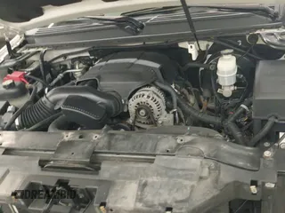 ✅ 2014 Cadillac Escalade ESV Premium • VIN: 1GYS4JEF9ER117007 • Lot: 41744946. Wystawiony na IAAI z przebiegiem 249 381 mil. Bezpłatny archiwum sprzedaży aukcyjnych z USA i szczegółowy raport historii pojazdu na DreamBid. Zdjęcie 20.