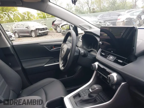 ✅ 2025 Toyota RAV4 XLE Premium • VIN: JTMA1RFV4SD118458 • Lot: 45087986. Listed on IAAI with 7,266 mi. Free auction sales archive from the USA and detailed vehicle history report at DreamBid. Image 5.