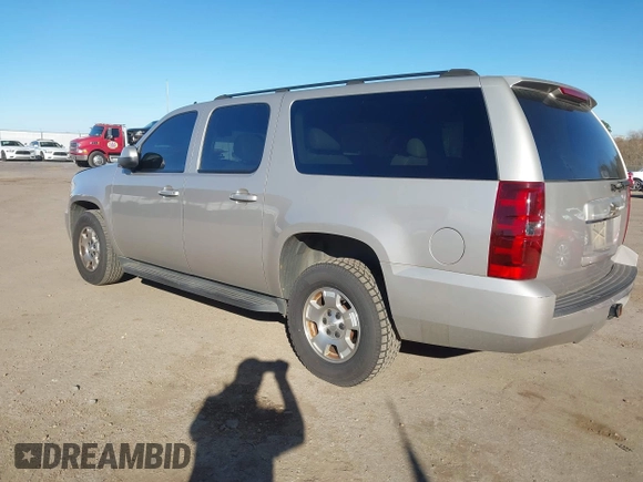 ✅ 2007 Chevrolet Suburban LT • VIN: 3GNFC16037G240154 • Lot: 44180490. Wystawiony na IAAI z przebiegiem 213 543 mil. Bezpłatny archiwum sprzedaży aukcyjnych z USA i szczegółowy raport historii pojazdu na DreamBid. Zdjęcie 3.