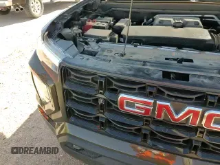 ✅ 2024 GMC Canyon 2WD Elevation • VIN: 1GTP5BEK7R1125056 • Лот: 67486605. Опубликован ранее на Copart с пробегом 21 126 миль. Бесплатный доступ к архиву аукционных продаж из США и подробный отчёт об истории автомобиля на DreamBid. Изображение 13.