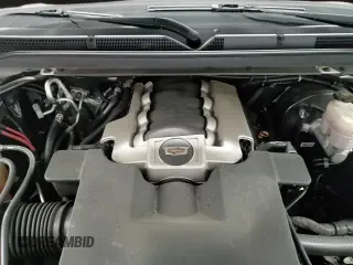 ✅ 2019 Cadillac Escalade Luxury • VIN: 1GYS4BKJXKR360416 • Lot: 68381045. Wystawiony na Copart z przebiegiem 103 992 mil. Bezpłatny archiwum sprzedaży aukcyjnych z USA i szczegółowy raport historii pojazdu na DreamBid. Zdjęcie 14.