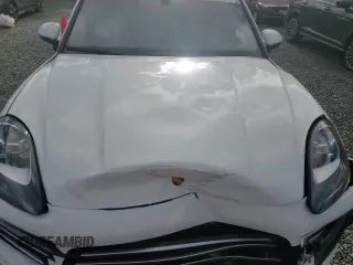 ✅ 2019 Porsche Cayenne S • VIN: WP1AB2AY7KDA65453 • Lot: 92120355. Wystawiony na Copart z przebiegiem 52 969 mil. Bezpłatny archiwum sprzedaży aukcyjnych z USA i szczegółowy raport historii pojazdu na DreamBid. Zdjęcie 16.