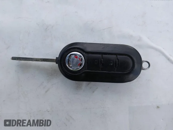 ✅ 2014 FIAT 500 Abarth • VIN: 3C3CFFFH1ET291666 • Лот: 44490385. Опубліковано раніше на IAAI з пробігом 113 973 миль. Безкоштовний доступ до архіву аукціонних продажів зі США та докладний звіт про історію автомобіля на DreamBid. Зображення 11.