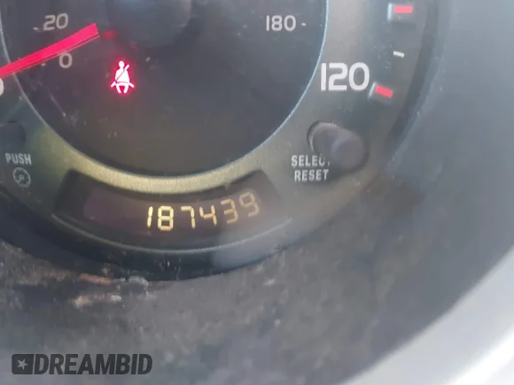 ✅ 2004 Honda Element EX • VIN: 5J6YH286X4L002322 • Лот: 44293926. Опубліковано раніше на IAAI з пробігом 187 439 миль. Безкоштовний доступ до архіву аукціонних продажів зі США та докладний звіт про історію автомобіля на DreamBid. Зображення 7.