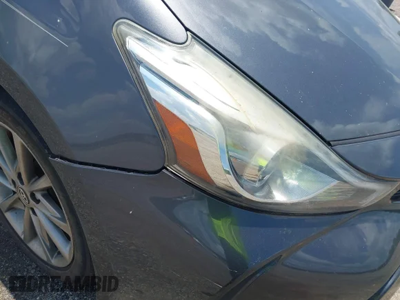 ✅ 2015 Toyota Prius Four • VIN: JTDZN3EU0FJ023187 • Lot: 45332414. Wystawiony na IAAI z przebiegiem 230 931 mil. Bezpłatny archiwum sprzedaży aukcyjnych z USA i szczegółowy raport historii pojazdu na DreamBid. Zdjęcie 6.