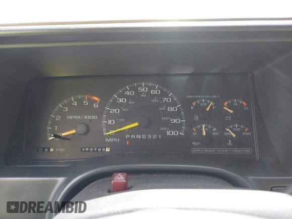 ✅ 2000 Chevrolet K3500 • VIN: 1GCHK34J6YR163678 • Lot: 42230165. Wystawiony na IAAI z przebiegiem Nie podano. Bezpłatny archiwum sprzedaży aukcyjnych z USA i szczegółowy raport historii pojazdu na DreamBid. Zdjęcie 7.