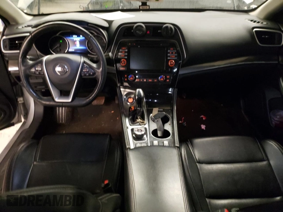 ✅ 2020 Nissan Maxima SV • VIN: 1N4AA6CV4LC363387 • Lot: 69696672. Wystawiony na Copart z przebiegiem 72 438 mil. Bezpłatny archiwum sprzedaży aukcyjnych z USA i szczegółowy raport historii pojazdu na DreamBid. Zdjęcie 8.