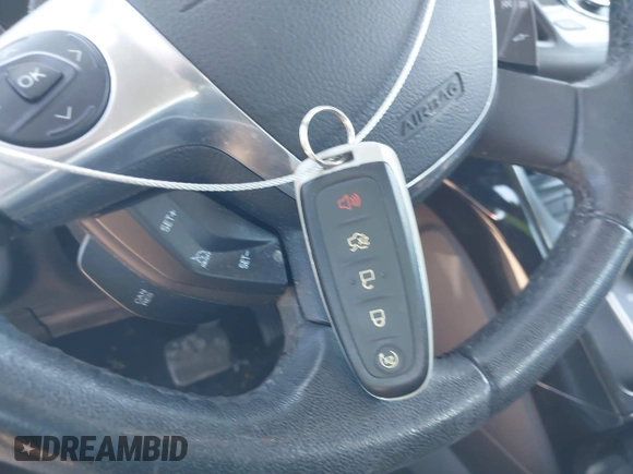 ✅ 2017 Ford C-Max Titanium • VIN: 1FADP5FU2HL100976 • Lot: 43418832. Wystawiony na IAAI z przebiegiem 130 929 mil. Bezpłatny archiwum sprzedaży aukcyjnych z USA i szczegółowy raport historii pojazdu na DreamBid. Zdjęcie 11.