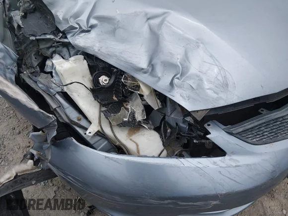✅ 2011 Honda Fit • VIN: JHMGE8H33BC018215 • Lot: 45387475. Wystawiony na IAAI z przebiegiem 220 090 mil. Bezpłatny archiwum sprzedaży aukcyjnych z USA i szczegółowy raport historii pojazdu na DreamBid. Zdjęcie 6.