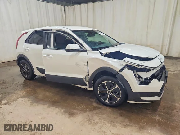 ✅ 2026 Kia Niro LX • VIN: KNDCP3LE8T5323141 • Lot: 54723826. Listed on Copart with 19,448 mi. Free auction sales archive from the USA and detailed vehicle history report at DreamBid. Image 4.