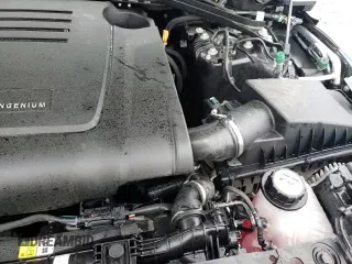 ✅ 2025 Land Rover Defender S • VIN: SALEJ7EX5S2357868 • Lot: 60537935. Wystawiony na Copart z przebiegiem 5 505 mil. Bezpłatny archiwum sprzedaży aukcyjnych z USA i szczegółowy raport historii pojazdu na DreamBid. Zdjęcie 15.