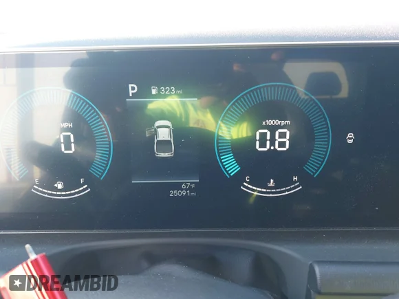 ✅ 2025 Hyundai Santa Cruz SEL • VIN: 5NTJB4DE1SH127147 • Lot: 44228583. Wystawiony na IAAI z przebiegiem 25 091 mil. Bezpłatny archiwum sprzedaży aukcyjnych z USA i szczegółowy raport historii pojazdu na DreamBid. Zdjęcie 7.