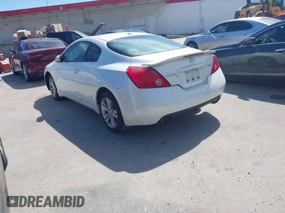 ✅ 2013 Nissan Altima S • VIN: 1N4AL2EP7DC291829 • Lot: 44623820. Wystawiony na IAAI z przebiegiem 243 060 mil. Bezpłatny archiwum sprzedaży aukcyjnych z USA i szczegółowy raport historii pojazdu na DreamBid. Zdjęcie 3.