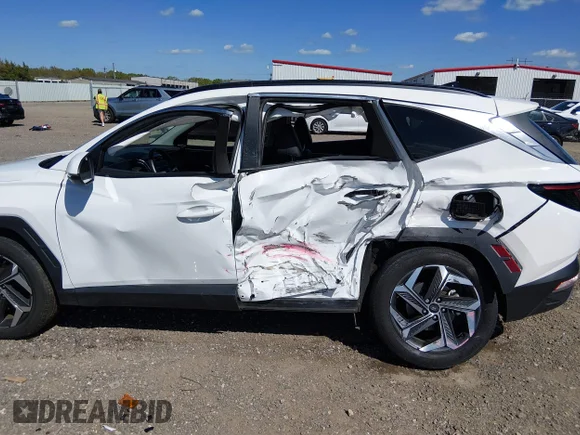 ✅ 2024 Hyundai Tucson SEL • VIN: 5NMJF3DE1RH434337 • Lot: 44634969. Wystawiony na IAAI z przebiegiem 23 812 mil. Bezpłatny archiwum sprzedaży aukcyjnych z USA i szczegółowy raport historii pojazdu na DreamBid. Zdjęcie 6.