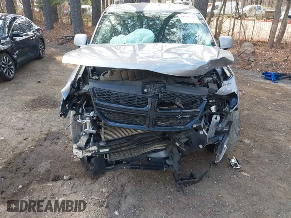 ✅ 2018 Dodge Journey Crossroad • VIN: 3C4PDCGG6JT378660 • Lot: 44586761. Listed on IAAI with 111,887 mi. Free auction sales archive from the USA and detailed vehicle history report at DreamBid. Image 6.