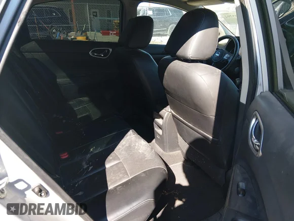 ✅ 2018 Nissan Sentra S • VIN: 3N1AB7AP8JY276312 • Lot: 44435202. Wystawiony na IAAI z przebiegiem 134 692 mil. Bezpłatny archiwum sprzedaży aukcyjnych z USA i szczegółowy raport historii pojazdu na DreamBid. Zdjęcie 8.