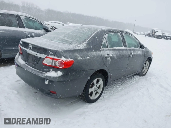 ✅ 2013 Toyota Corolla S • VIN: 2T1BU4EE5DC061560 • Lot: 44342243. Wystawiony na IAAI z przebiegiem 140 048 mil. Bezpłatny archiwum sprzedaży aukcyjnych z USA i szczegółowy raport historii pojazdu na DreamBid. Zdjęcie 4.