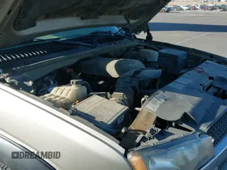 ✅ 2003 Chevrolet Silverado 1500 LS • VIN: 2GCEK19T931206462 • Lot: 43631049. Listed on IAAI with 234,902 mi. Free auction sales archive from the USA and detailed vehicle history report at DreamBid. Image 21.