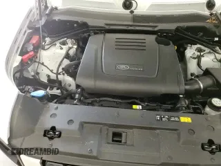 ✅ 2025 Land Rover Defender S • VIN: SALEJ7EX4S2396628 • Lot: 80196595. Wystawiony na Copart z przebiegiem 4 867 mil. Bezpłatny archiwum sprzedaży aukcyjnych z USA i szczegółowy raport historii pojazdu na DreamBid. Zdjęcie 16.