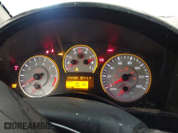 ✅ 2009 Nissan Titan XE • VIN: 1N6AA07C69N302472 • Lot: 45053536. Wystawiony na IAAI z przebiegiem 174 408 mil. Bezpłatny archiwum sprzedaży aukcyjnych z USA i szczegółowy raport historii pojazdu na DreamBid. Zdjęcie 7.