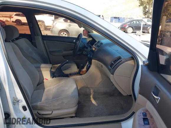 ✅ 2005 Honda Accord EX • VIN: 1HGCM567X5A057697 • Lot: 44310115. Wystawiony na IAAI z przebiegiem 176 031 mil. Bezpłatny archiwum sprzedaży aukcyjnych z USA i szczegółowy raport historii pojazdu na DreamBid. Zdjęcie 5.