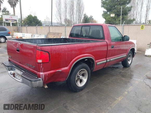 ✅ 2000 Chevrolet S-10 LS • VIN: 1GCCS14WXY8173324 • Lot: 44057861. Wystawiony na IAAI z przebiegiem 166 940 mil. Bezpłatny archiwum sprzedaży aukcyjnych z USA i szczegółowy raport historii pojazdu na DreamBid. Zdjęcie 4.