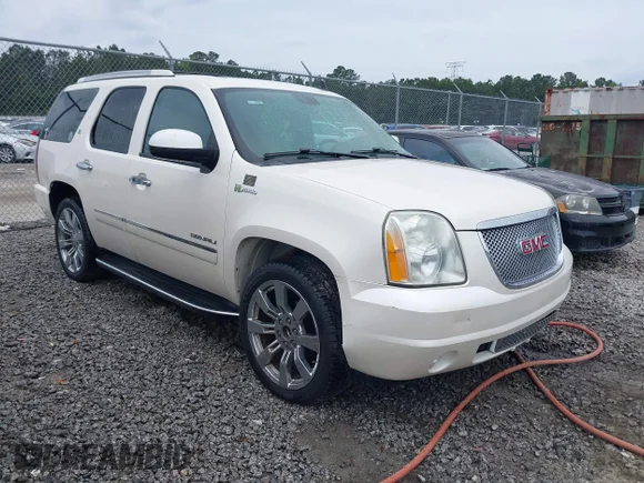 ✅ 2012 GMC Yukon Denali • VIN: 1GKS2GEJ1CR267522 • Lot: 45009038. Listed on IAAI with 135,756 mi. Free auction sales archive from the USA and detailed vehicle history report at DreamBid. Image 1.