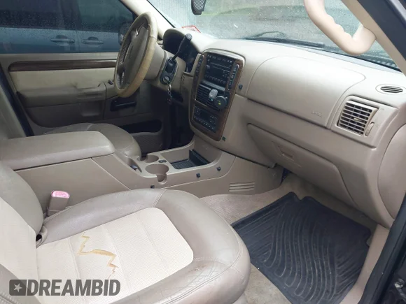 ✅ 2005 Ford Explorer Eddie Bauer • VIN: 1FMDU74WX5UA36660 • Lot: 43226174. Listed on IAAI with 222,163 mi. Free auction sales archive from the USA and detailed vehicle history report at DreamBid. Image 5.
