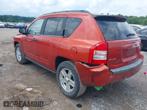 ✅ 2008 Jeep Compass Sport • VIN: 1J8FF47W18D795051 • Lot: 42529997. Wystawiony na IAAI z przebiegiem 90 615 mil. Bezpłatny archiwum sprzedaży aukcyjnych z USA i szczegółowy raport historii pojazdu na DreamBid. Zdjęcie 3.