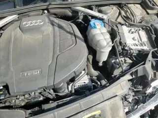 ✅ 2019 Audi A4 Prestige • VIN: WAUFNAF42KA009093 • Lot: 80757465. Listed on Copart with 54,185 mi. Free auction sales archive from the USA and detailed vehicle history report at DreamBid. Image 13.