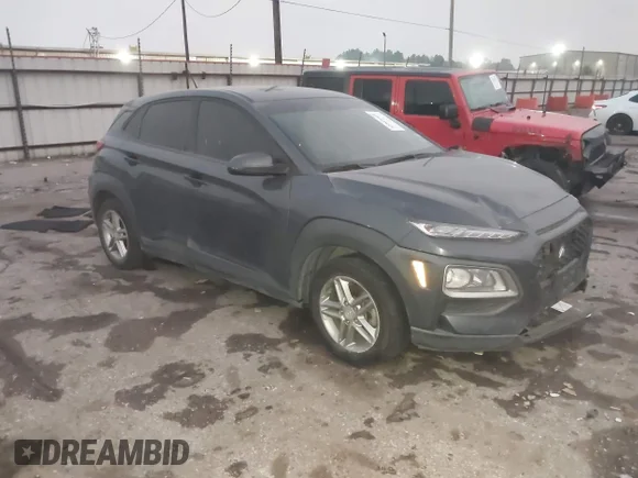 ✅ 2018 Hyundai Kona SE • VIN: KM8K12AA0JU104535 • Lot: 43969460. Wystawiony na IAAI z przebiegiem 171 955 mil. Bezpłatny archiwum sprzedaży aukcyjnych z USA i szczegółowy raport historii pojazdu na DreamBid. Zdjęcie 1.