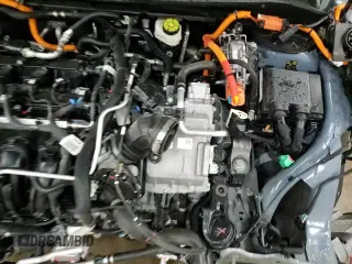 ✅ 2024 Lincoln Corsair Grand Touring • VIN: 5LMTJ5DZ3RUL08679 • Lot: 71923125. Wystawiony na Copart z przebiegiem 17 786 mil. Bezpłatny archiwum sprzedaży aukcyjnych z USA i szczegółowy raport historii pojazdu na DreamBid. Zdjęcie 17.