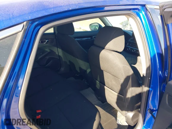 ✅ 2022 Honda Civic EX • VIN: 2HGFE1F78NH325098 • Lot: 43882433. Wystawiony na IAAI z przebiegiem 28 187 mil. Bezpłatny archiwum sprzedaży aukcyjnych z USA i szczegółowy raport historii pojazdu na DreamBid. Zdjęcie 8.