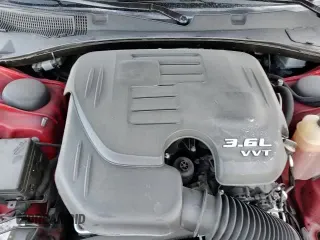 ✅ 2022 Dodge Charger SXT • VIN: 2C3CDXBG6NH201090 • Lot: 80401595. Wystawiony na Copart z przebiegiem 63 642 mil. Bezpłatny archiwum sprzedaży aukcyjnych z USA i szczegółowy raport historii pojazdu na DreamBid. Zdjęcie 16.