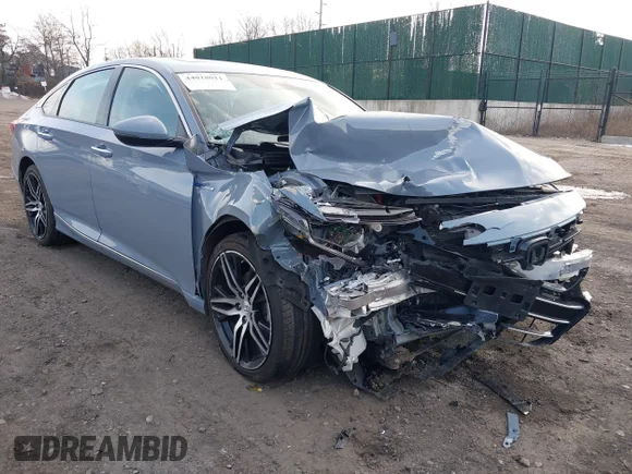 ✅ 2022 Honda Accord Touring • VIN: 1HGCV3F98NA027262 • Лот: 44018011. Опубликован ранее на IAAI с пробегом 82 051 миль. Бесплатный доступ к архиву аукционных продаж из США и подробный отчёт об истории автомобиля на DreamBid. Изображение 1.